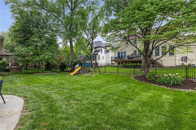 14014 Briar Drive, Overland Park, KS 66224