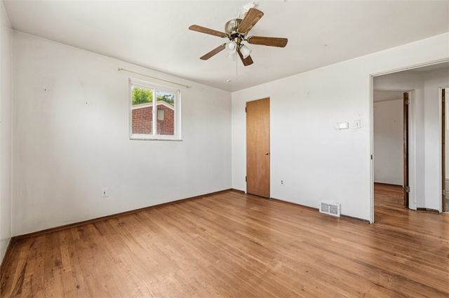 328 Ruthwood Ave, Baldwin Boro, PA 15227
