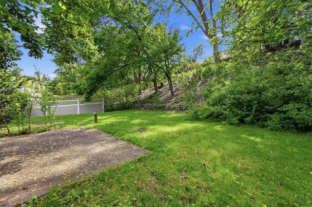 328 Ruthwood Ave, Baldwin Boro, PA 15227