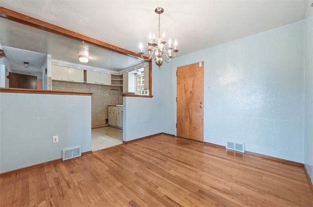 328 Ruthwood Ave, Baldwin Boro, PA 15227