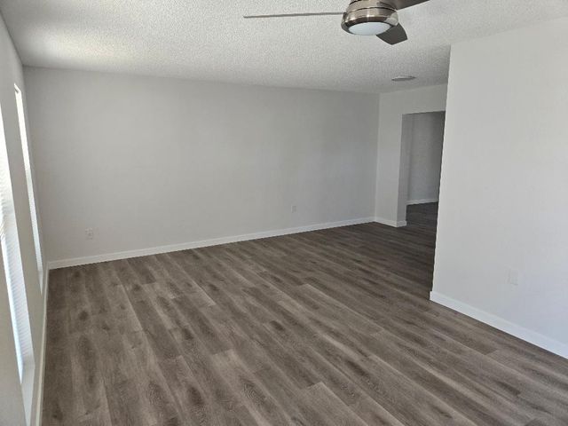 10166 W Cinnebar Avenue, Sun City, AZ 85351