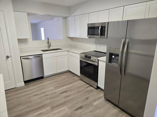 10166 W Cinnebar Avenue, Sun City, AZ 85351