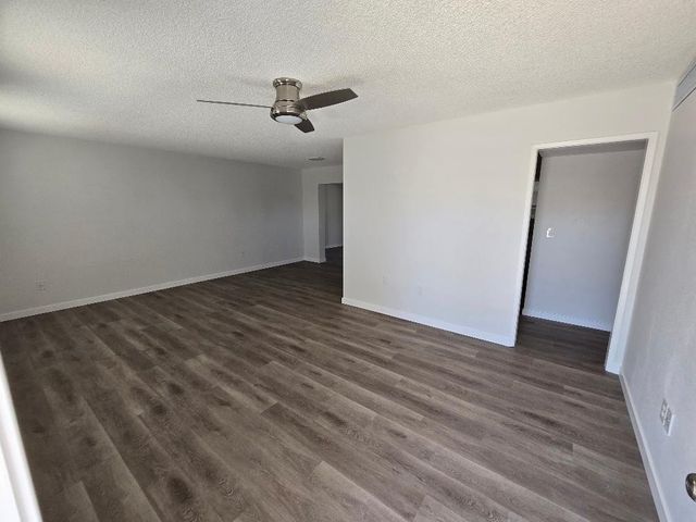 10166 W Cinnebar Avenue, Sun City, AZ 85351