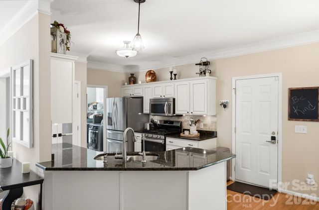 7848 Sedgebrook Drive E, Stanley, NC 28164