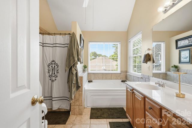 7848 Sedgebrook Drive E, Stanley, NC 28164