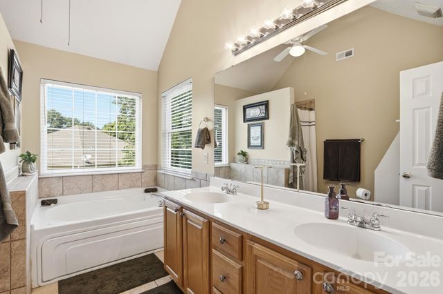 7848 Sedgebrook Drive E, Stanley, NC 28164