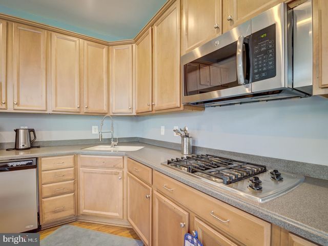 8410 CHAUCER HOUSE CT, Lorton, VA 22079