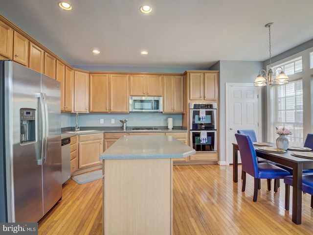 8410 CHAUCER HOUSE CT, Lorton, VA 22079