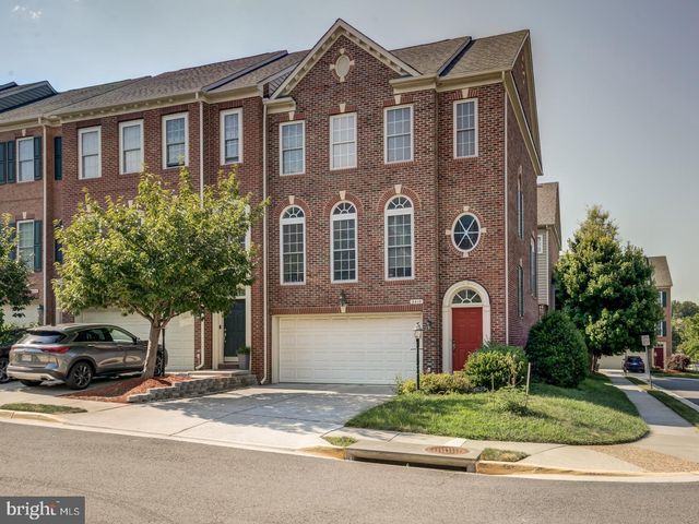 8410 CHAUCER HOUSE CT, Lorton, VA 22079