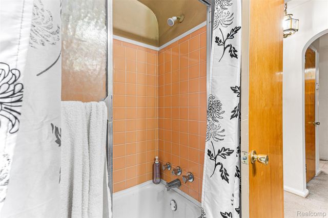 17980 Homer Street, Roseville, MI 48066