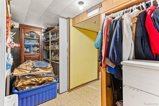 17980 Homer Street, Roseville, MI 48066