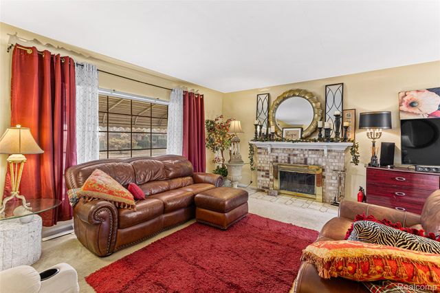 17980 Homer Street, Roseville, MI 48066