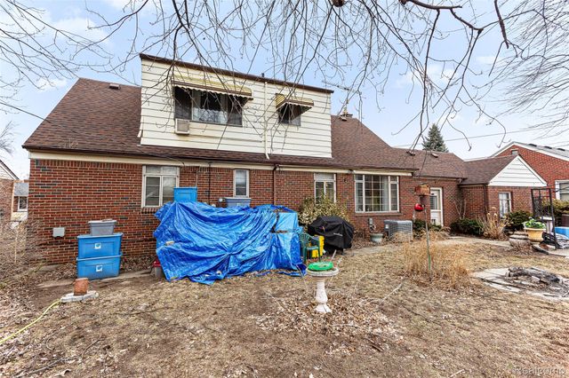 17980 Homer Street, Roseville, MI 48066