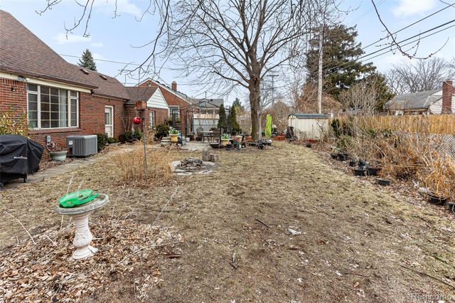 17980 Homer Street, Roseville, MI 48066