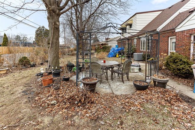 17980 Homer Street, Roseville, MI 48066