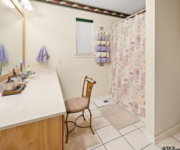 133 Valleywood Glen, Holly Lake Ranch, TX 75765
