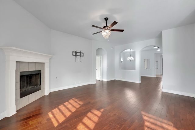 2616 Tinsley Drive, Mansfield, TX 76084
