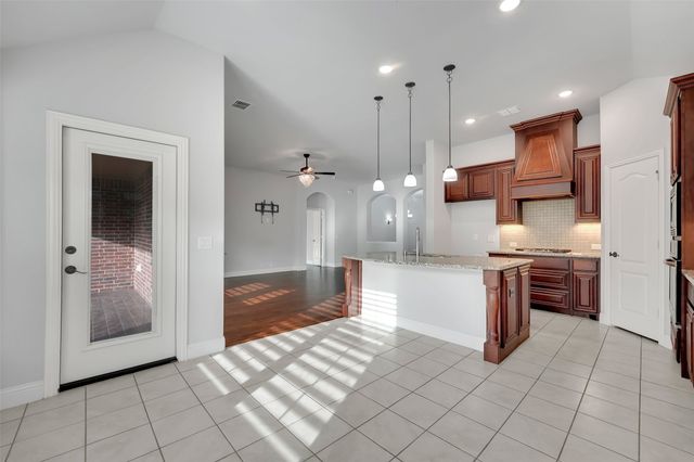 2616 Tinsley Drive, Mansfield, TX 76084