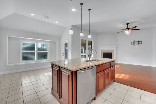 2616 Tinsley Drive, Mansfield, TX 76084