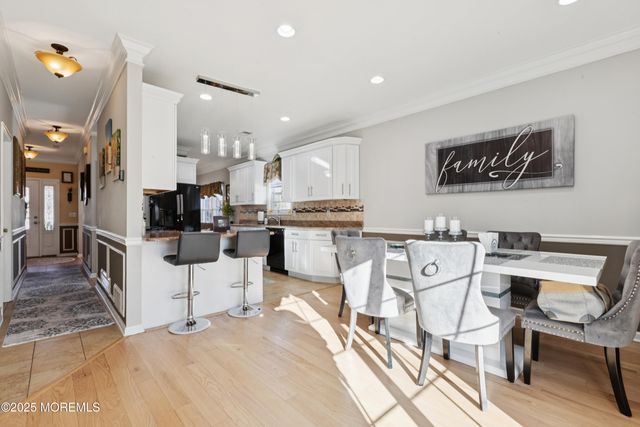 82 Tyndale Avenue, Monroe, NJ 08831