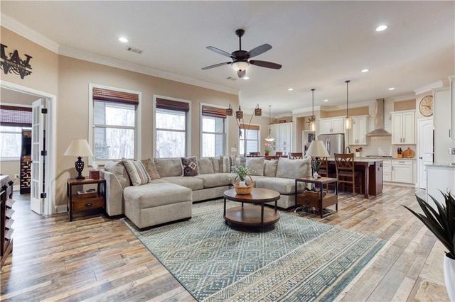 390 Herring, Grayson, GA 30017