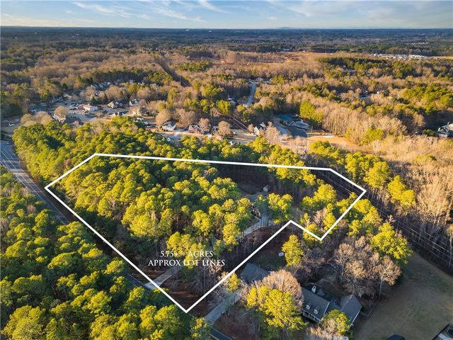 390 Herring, Grayson, GA 30017