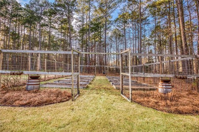 390 Herring, Grayson, GA 30017