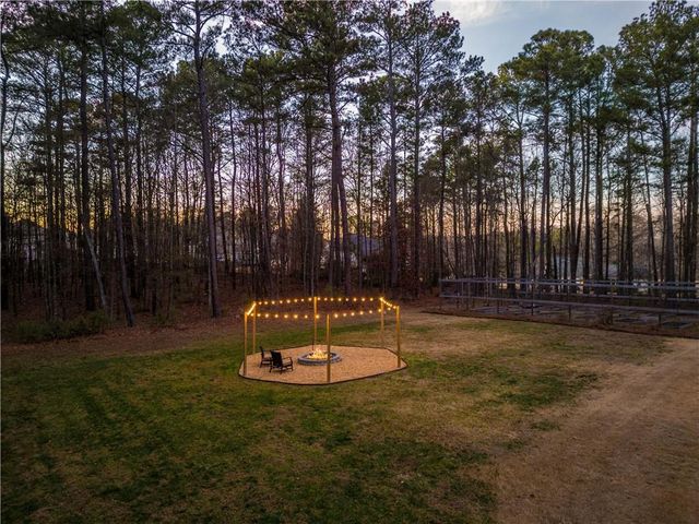 390 Herring, Grayson, GA 30017