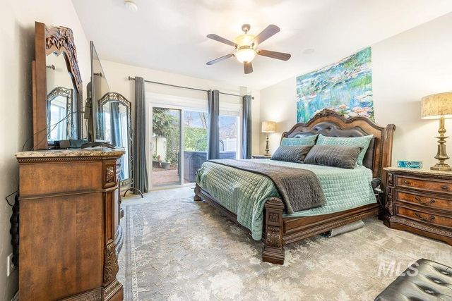 2698 N Vallin Ave, Meridian, ID 83646