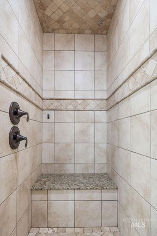 2698 N Vallin Ave, Meridian, ID 83646