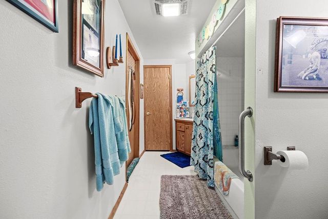 4821 S Conklin Rd, Greenacres, WA 99016