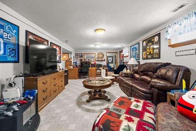 4821 S Conklin Rd, Greenacres, WA 99016