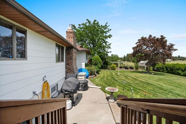 4821 S Conklin Rd, Greenacres, WA 99016
