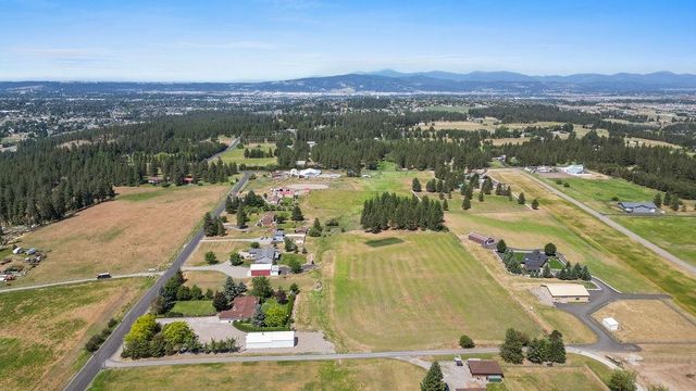 4821 S Conklin Rd, Greenacres, WA 99016