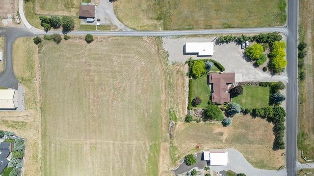 4821 S Conklin Rd, Greenacres, WA 99016
