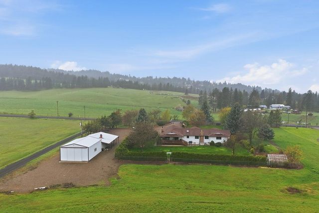 4821 S Conklin Rd, Greenacres, WA 99016