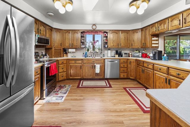 4821 S Conklin Rd, Greenacres, WA 99016