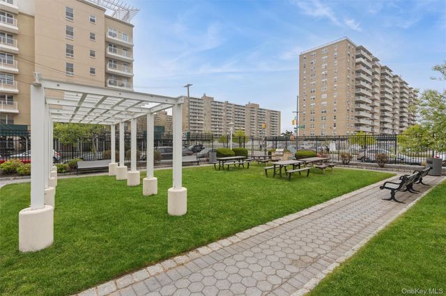 260 Beach 81st Street 4A, Rockaway Beach, NY 11693