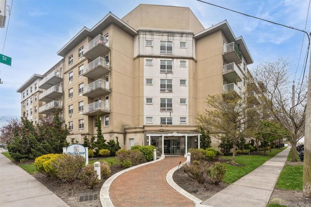 260 Beach 81st Street 4A, Rockaway Beach, NY 11693