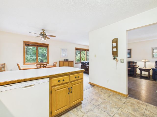 4926 Shady Lane, North Branch, MN 55056