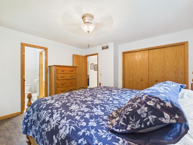 4926 Shady Lane, North Branch, MN 55056