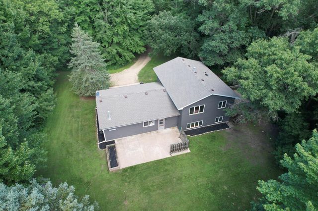 4926 Shady Lane, North Branch, MN 55056