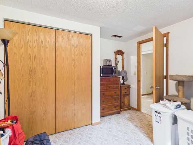 4926 Shady Lane, North Branch, MN 55056