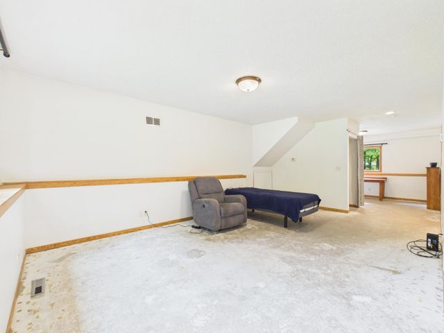 4926 Shady Lane, North Branch, MN 55056