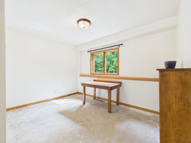 4926 Shady Lane, North Branch, MN 55056