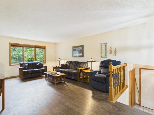 4926 Shady Lane, North Branch, MN 55056