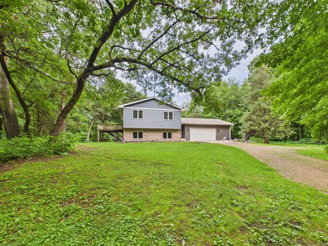 4926 Shady Lane, North Branch, MN 55056