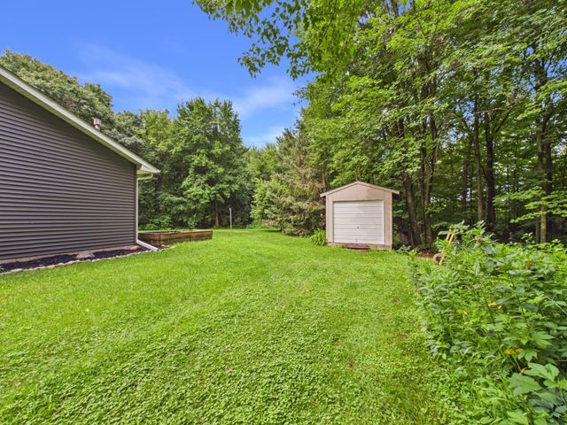 4926 Shady Lane, North Branch, MN 55056