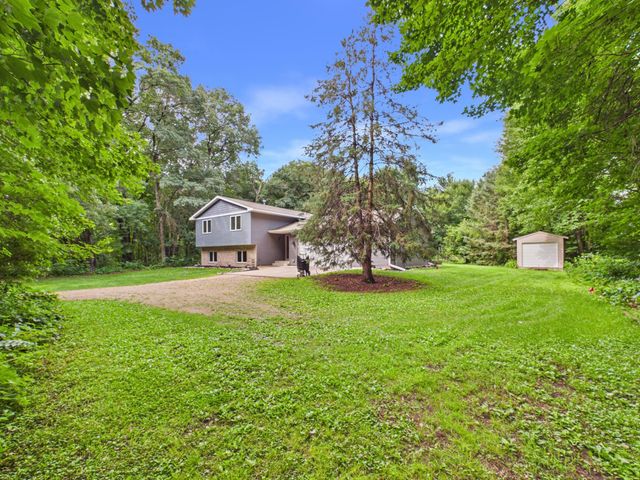 4926 Shady Lane, North Branch, MN 55056