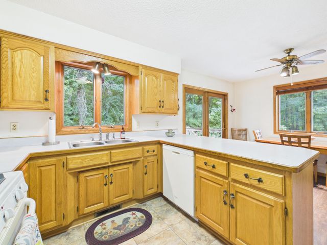 4926 Shady Lane, North Branch, MN 55056